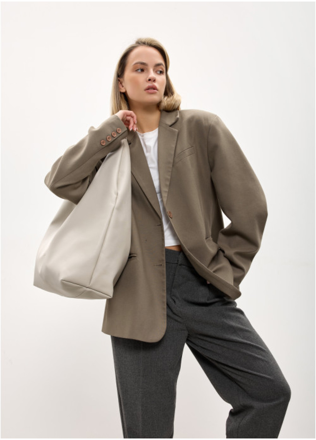 Жіноча сумка Sambag HOBO L  сірий шовк