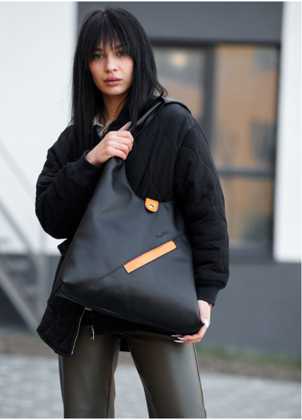 Жіноча сумка Sambag хобо M чорна