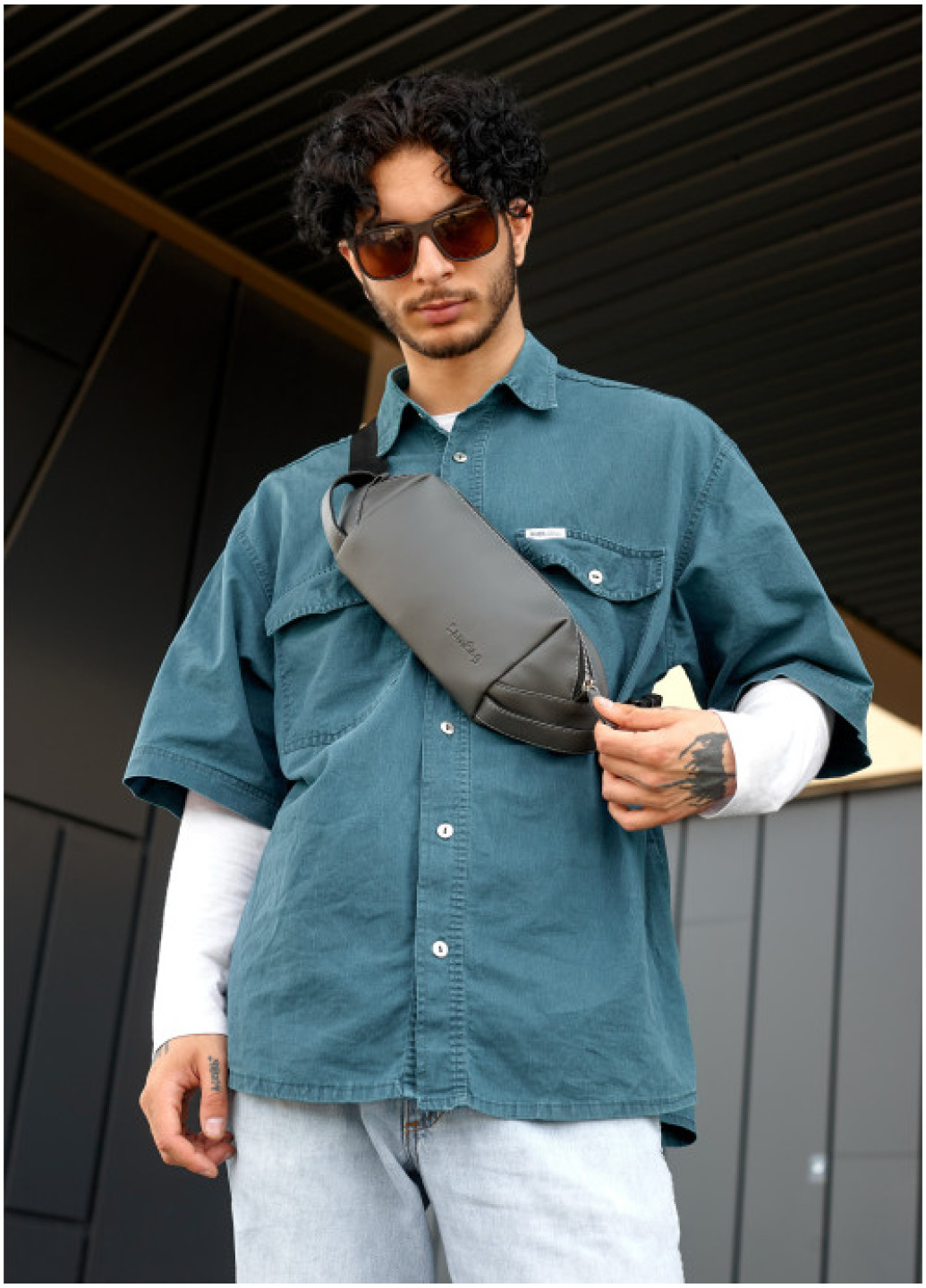 Сумка через плече бананка Sambag Holster MSH чорна з перфорацією