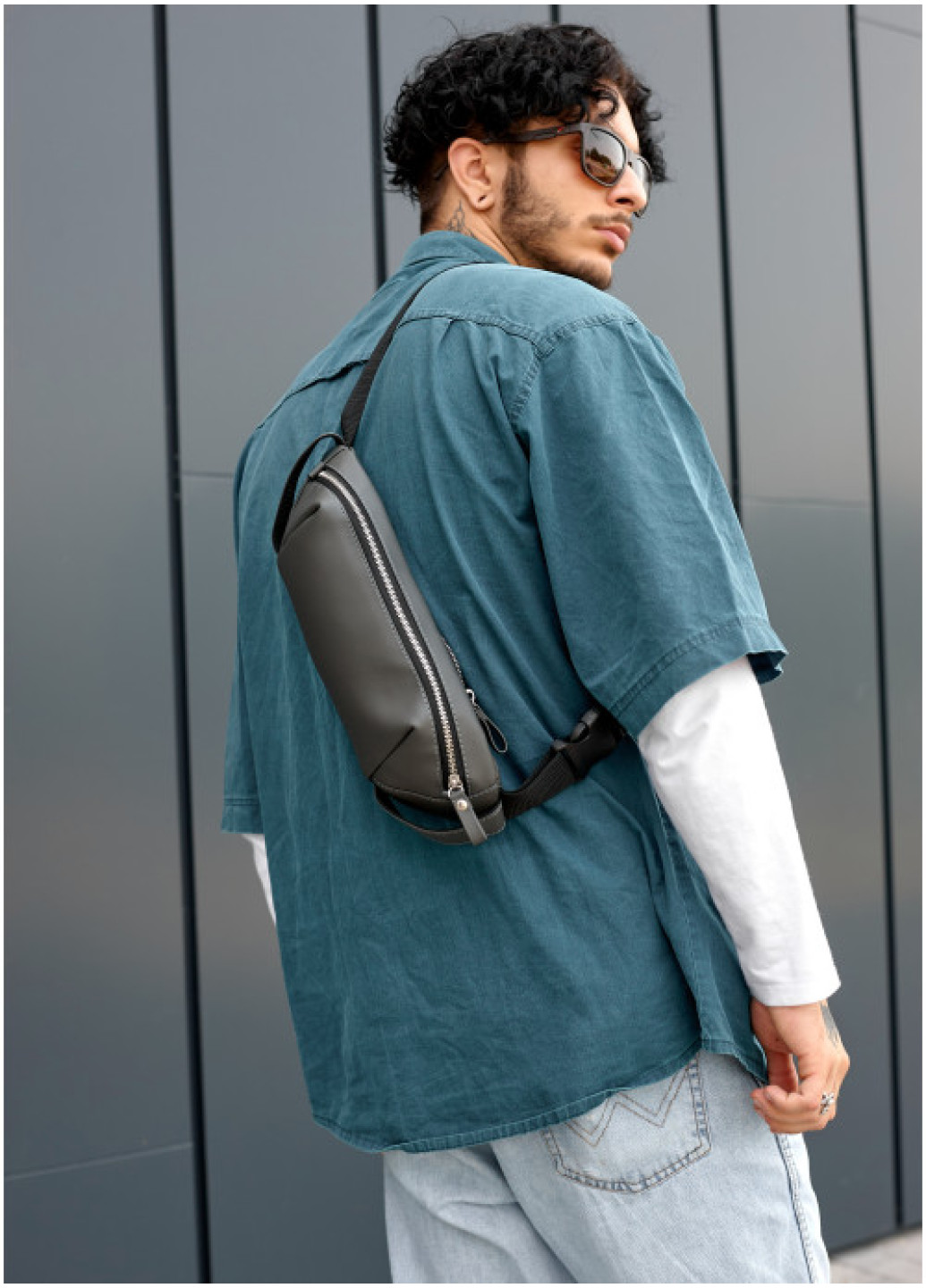 Сумка через плече бананка Sambag Holster MSH чорна з перфорацією