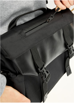 Жіноча  Сумка для ноутбука Sambag чорна з перфорацією