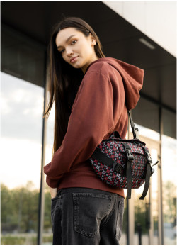 Велика жіноча поясна сумка бананка Sambag DynamicDart чорна тканева принт