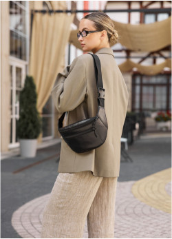 Велика жіноча шкіряна сумка на пояс бананка Sambag Tirso Max чорна