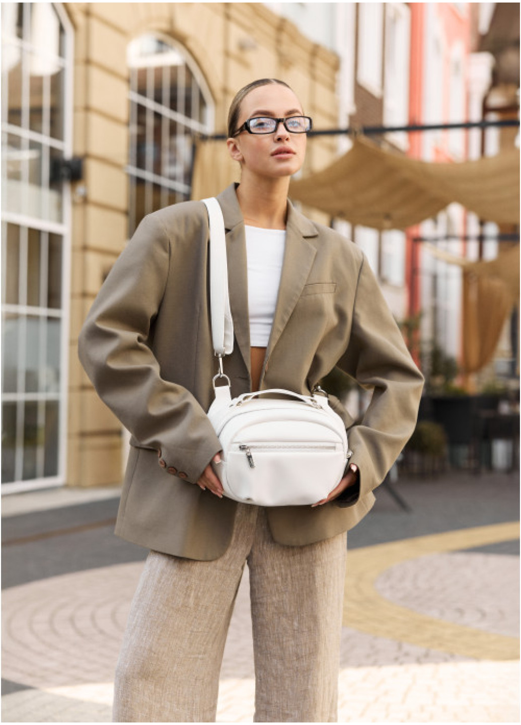 Сумка через плече жіноча бананка Sambag Pure біла